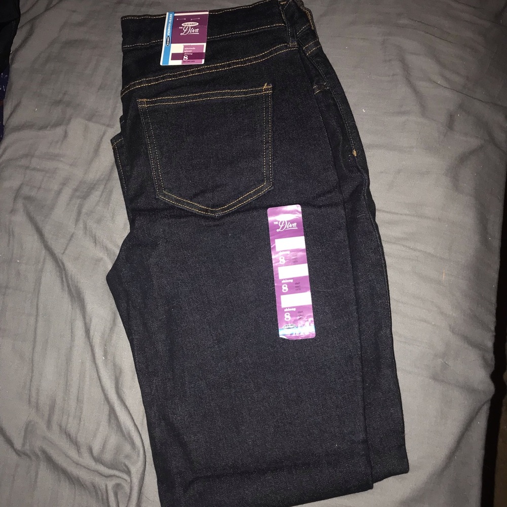 Old navy, dark wash jeans. Size 8. NWT